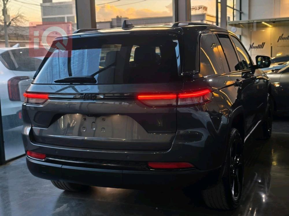 جيب جراند شيروكي